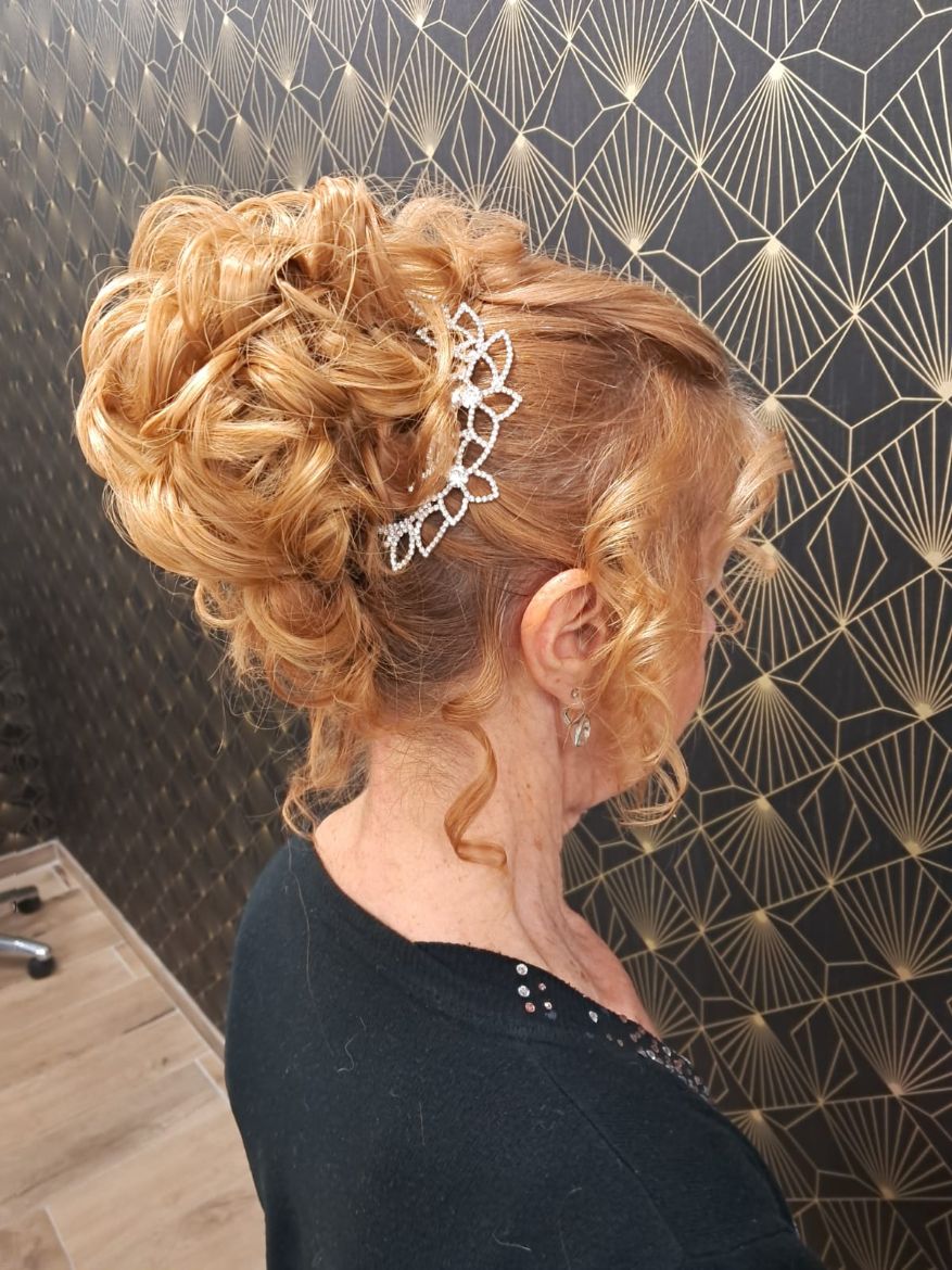 Coiffure de mariage à Sainte-Luce-sur-Loire
